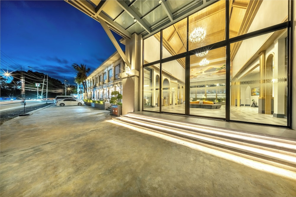 AZ Sunrise Resort & Fitness Club 53/60