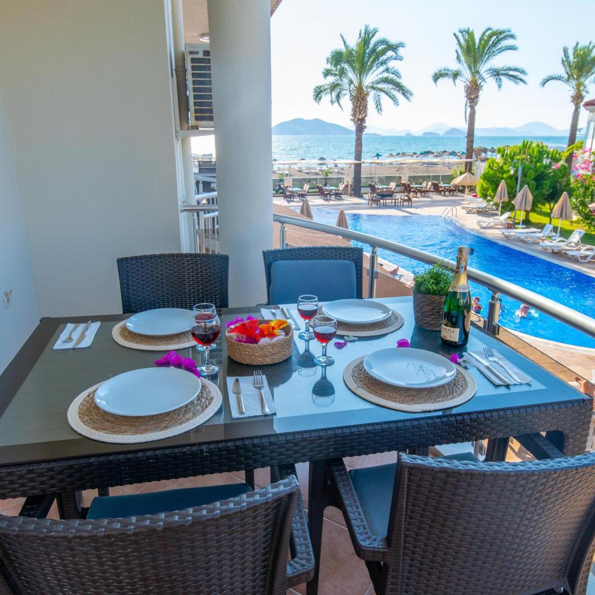 Sunset Beach Resort Aqua Lettings 30/50