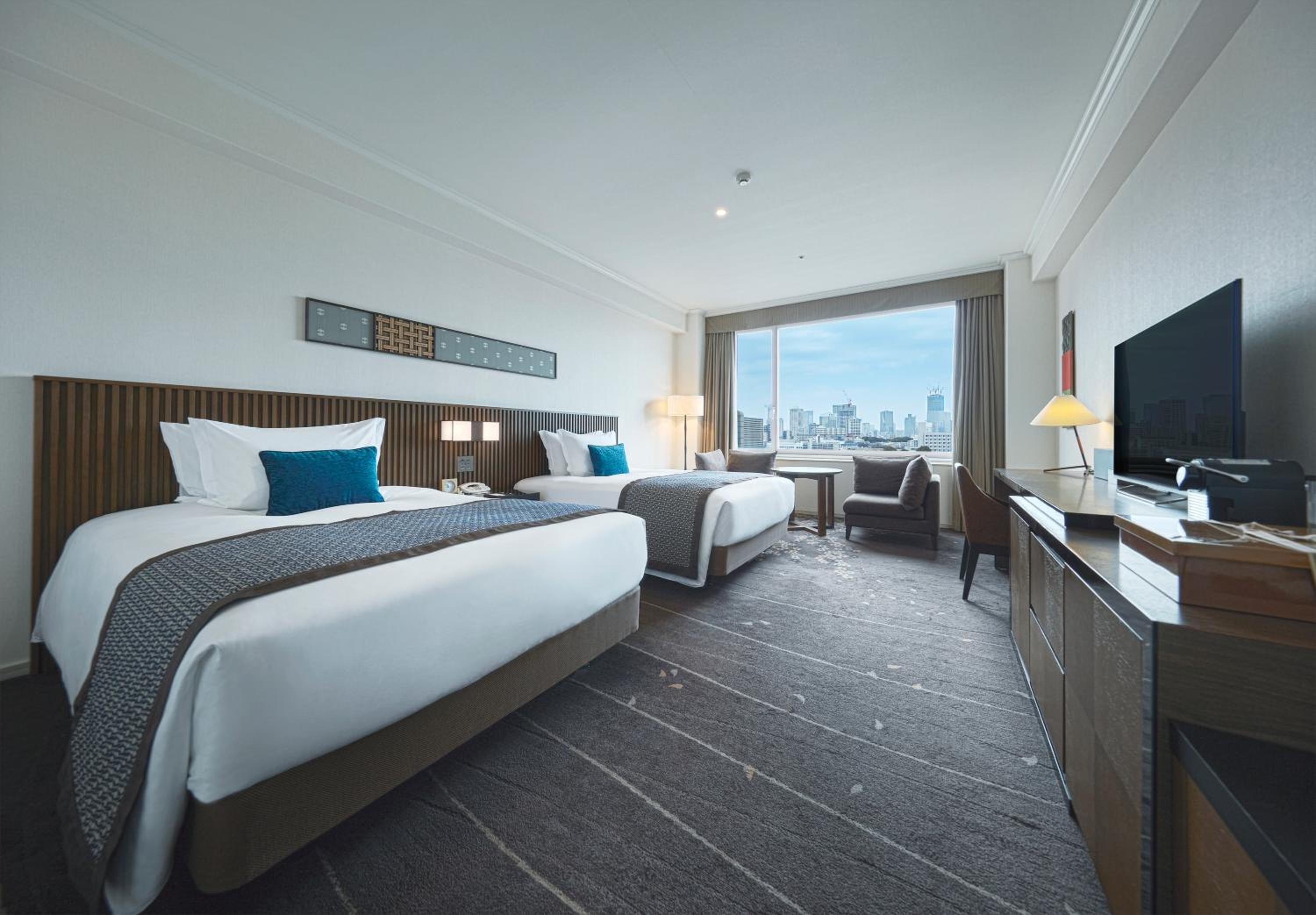 Executive, Twin Beds, Tower Side, Living Area, Lounge Access
