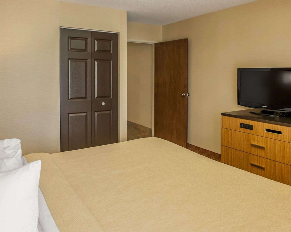 Quality Inn Franklin I-65 17/40
