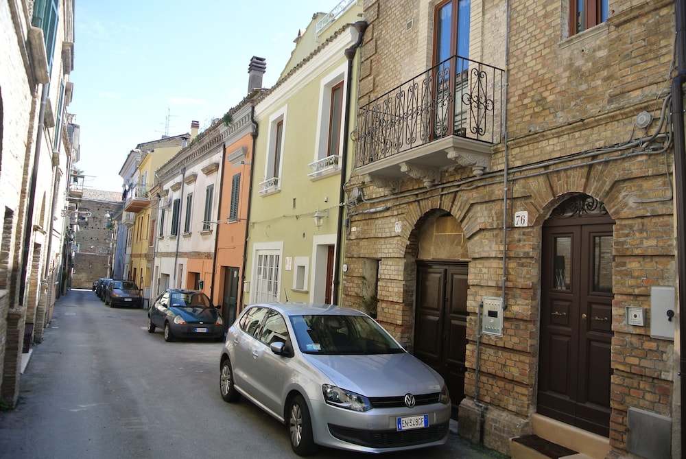 B&B Portanuova 43/50