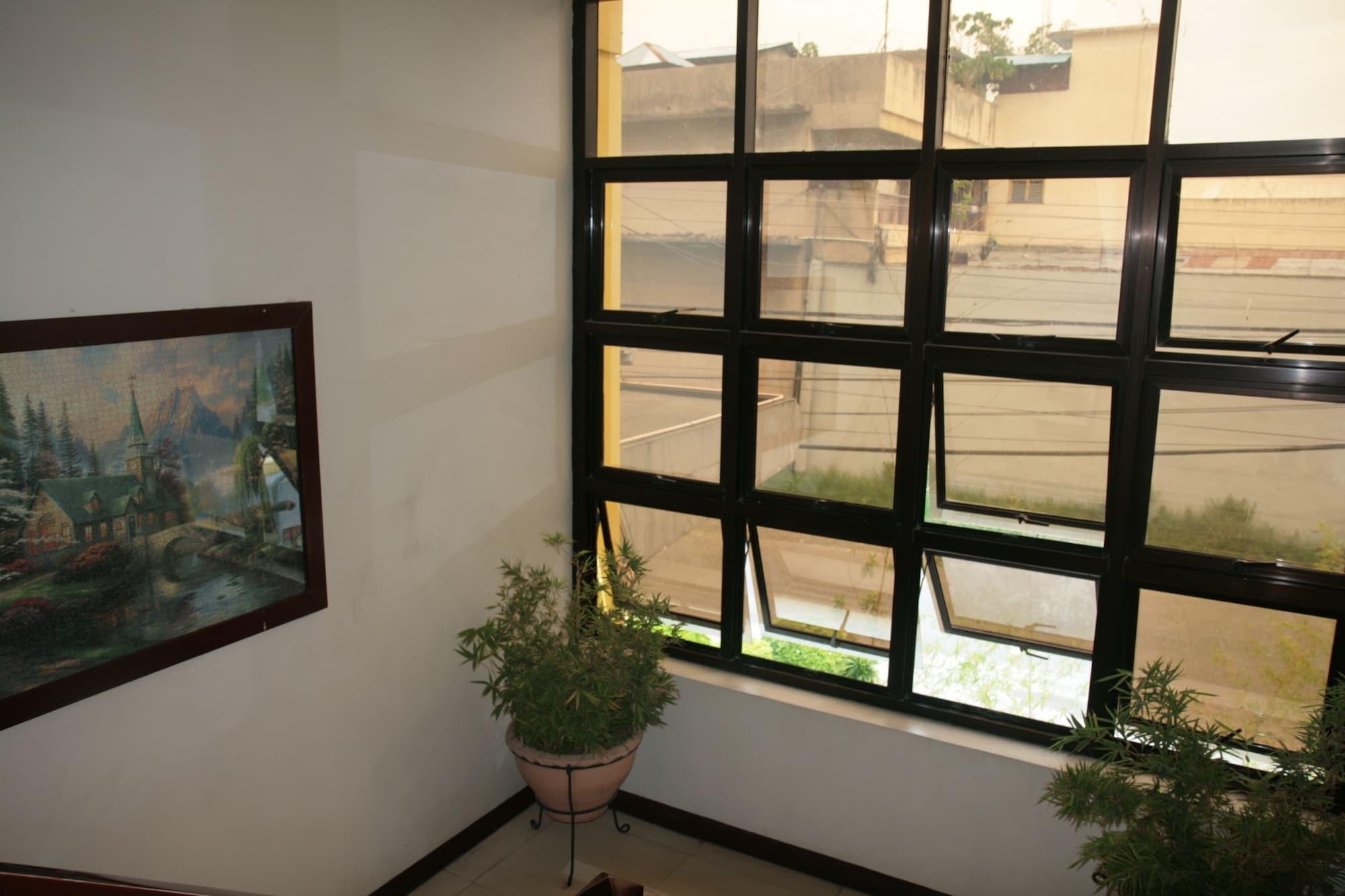 Castle Dreams Hotel 20/25