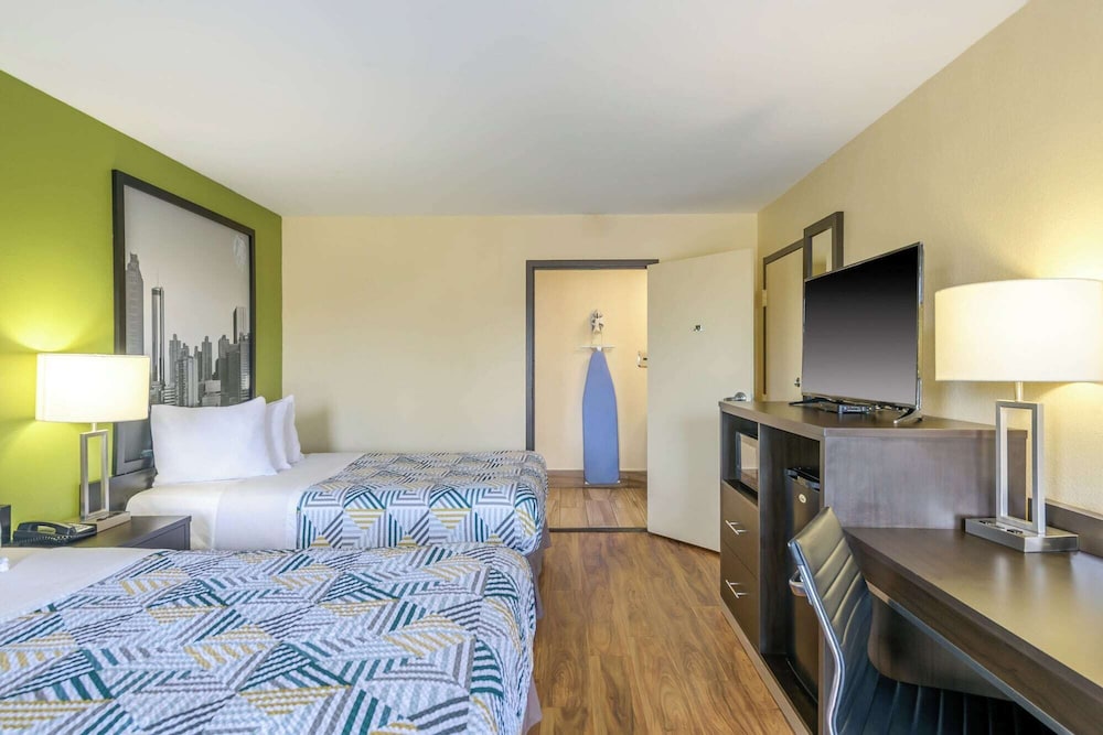 Motel6 Forsyth, GA – Tift College 23/38