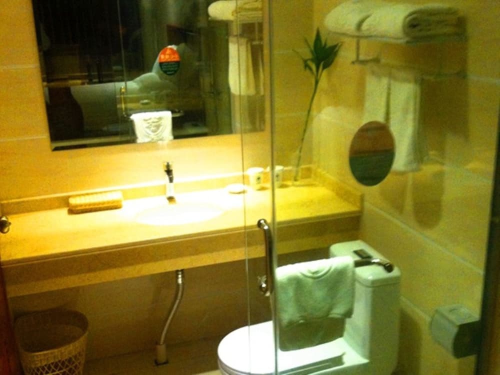 Greentree Inn Yancheng Dongtai Jianggang Yingbin Road Gangcheng Avenue Hotel 27/28