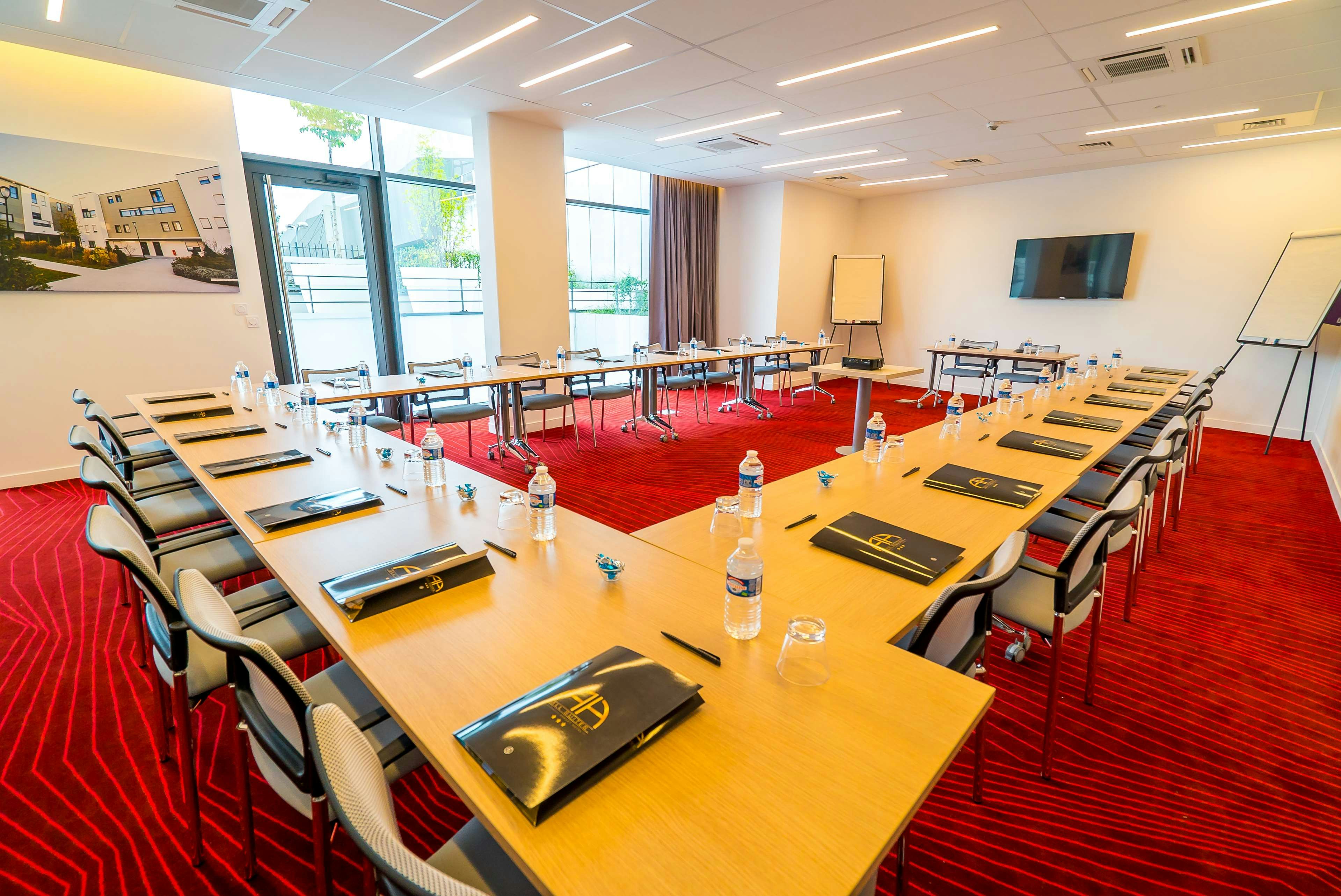 All Suites Appart Hotel Choisy Le Roi 44/48
