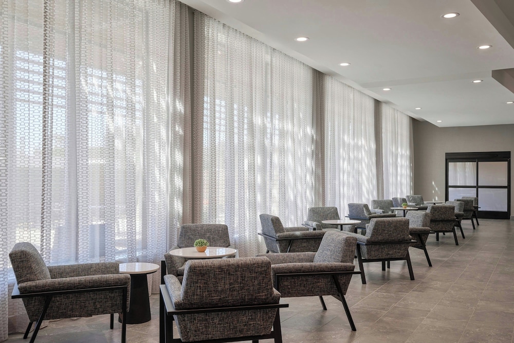 Courtyard by Marriott Madison 25/49