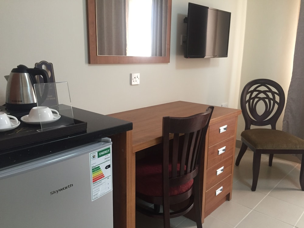 Cycad Palm Hotel 31/50