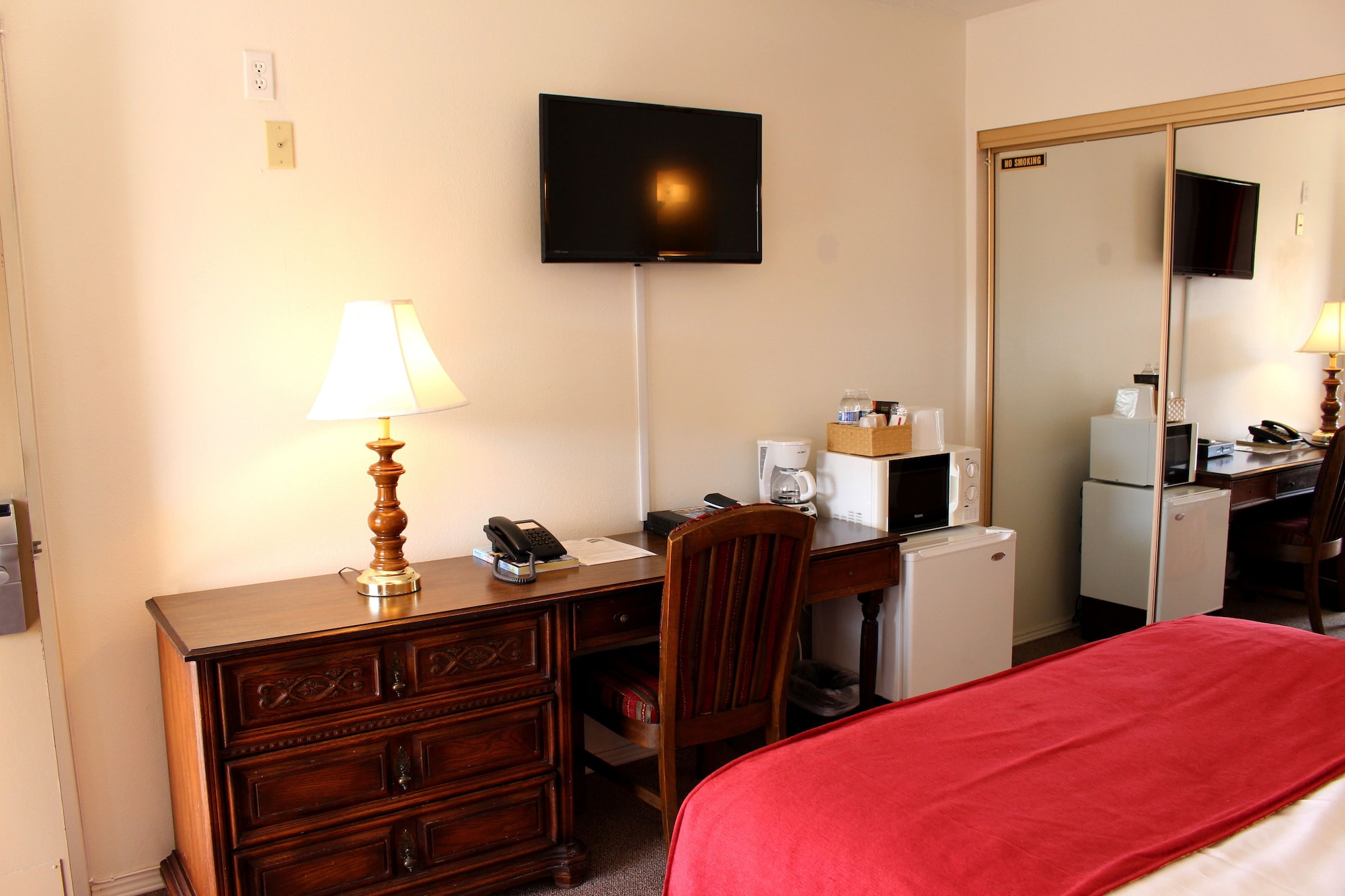 غرفة قياسية بسرير كوين، Sovana Inn 3/4
