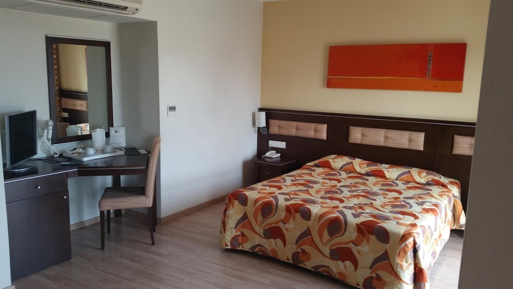 Livadhiotis City Hotel 22/64