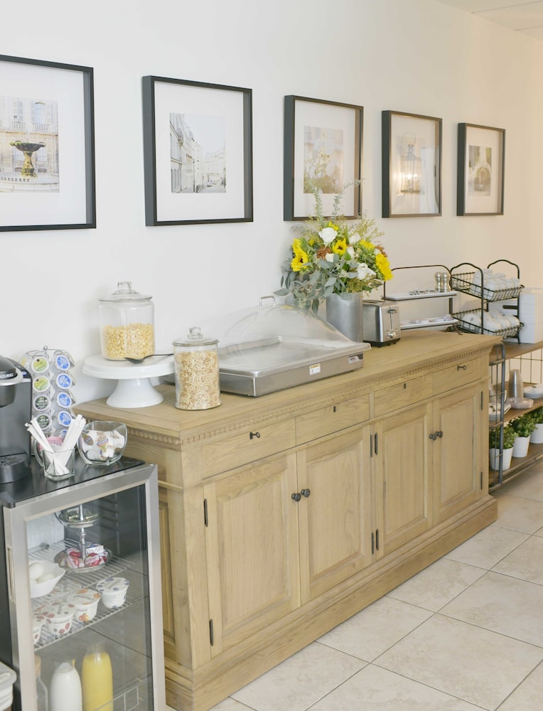 5th East Hall Bed Breakfast 4/46