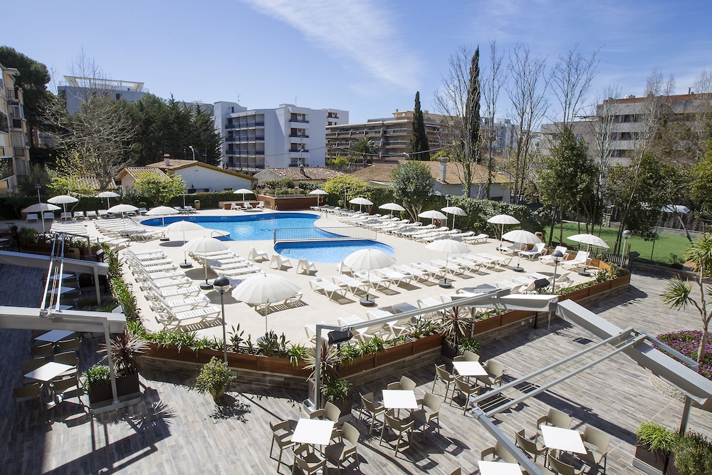 Aparthotel Cye Holiday Centre 54/57