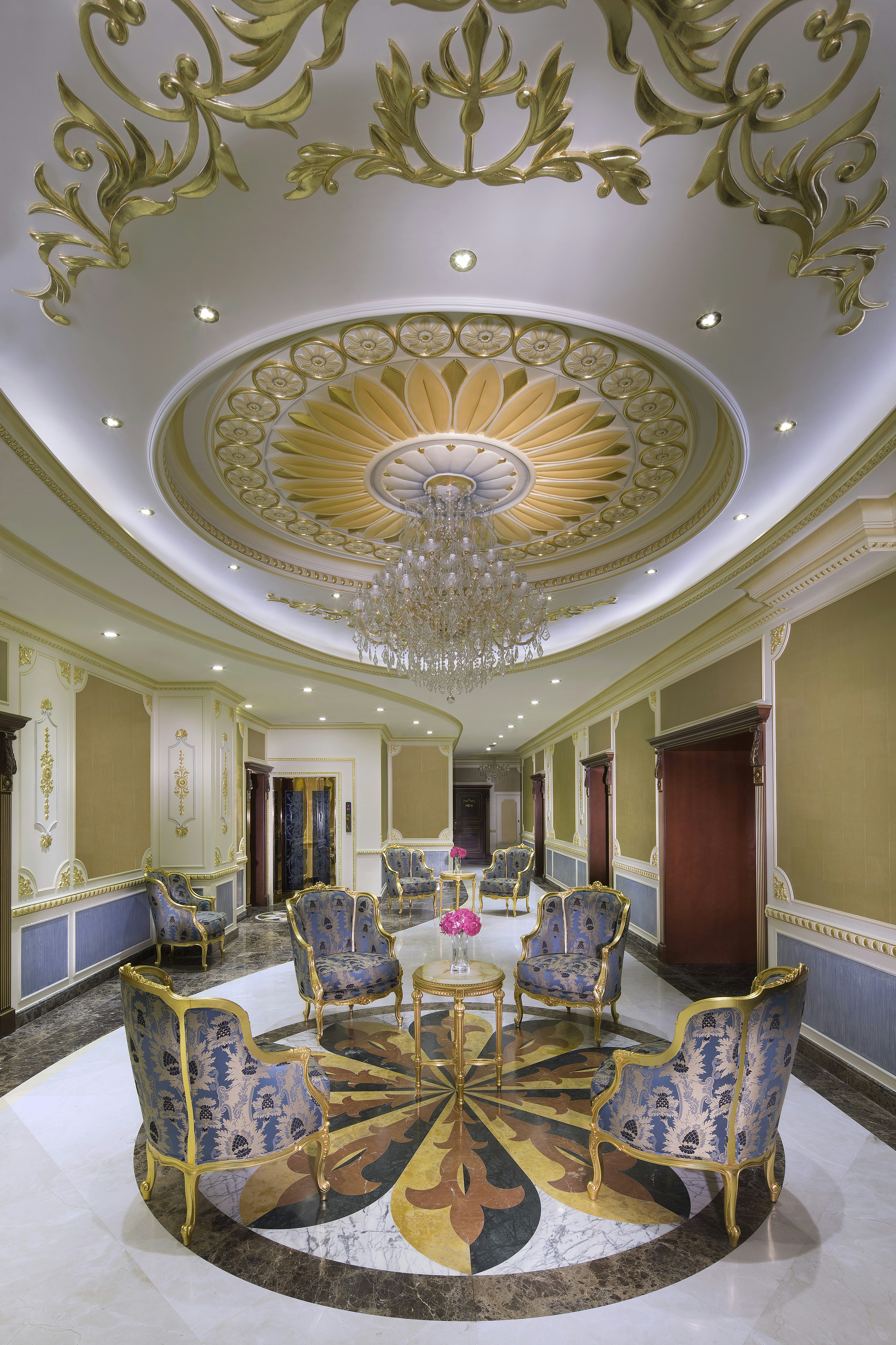 Royal Rose Hotel Abu Dhabi, Curio Collection by Hilton 8/46