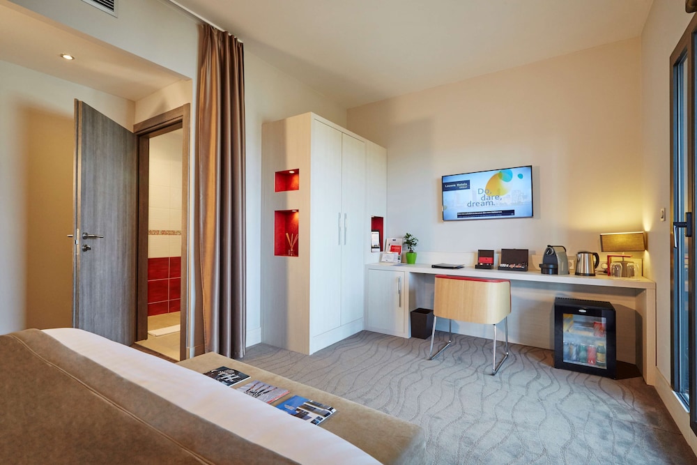 Kyriad Prestige Lyon Est Saint Priest Eurexpo Hotel And Spa 33/72