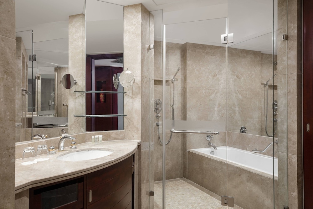 Courtyard By Marriott Shanghai Fengxian 11/41