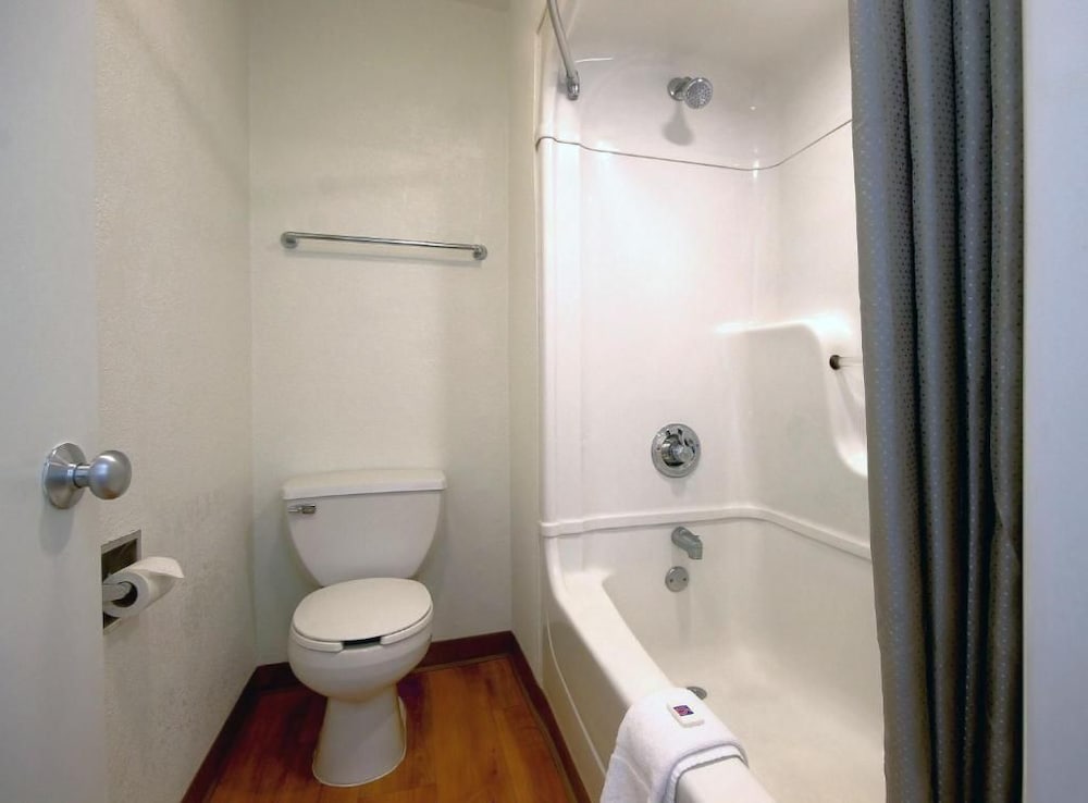 Motel6 Dania Beach, FL 55/59