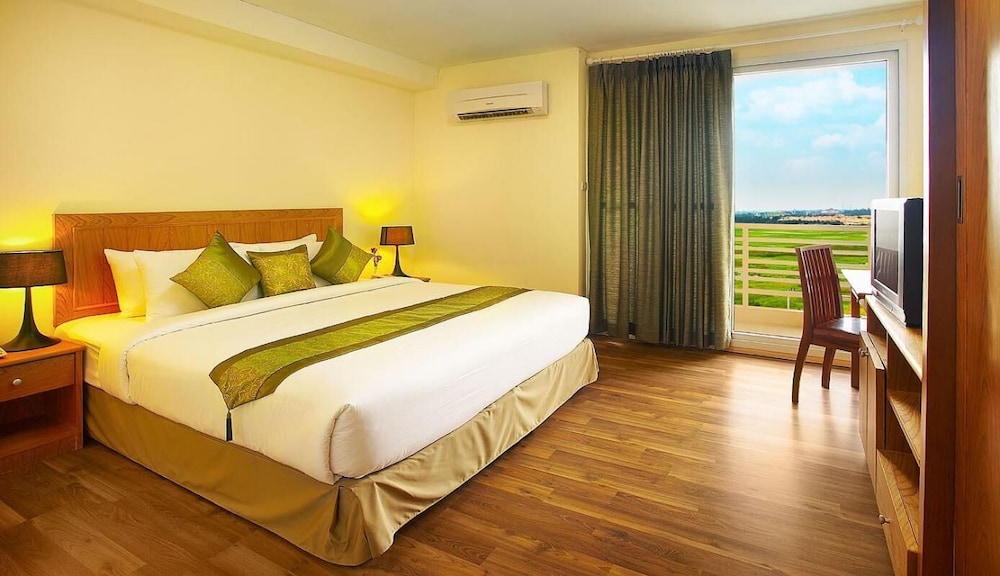 TM Land Hotel 15/33