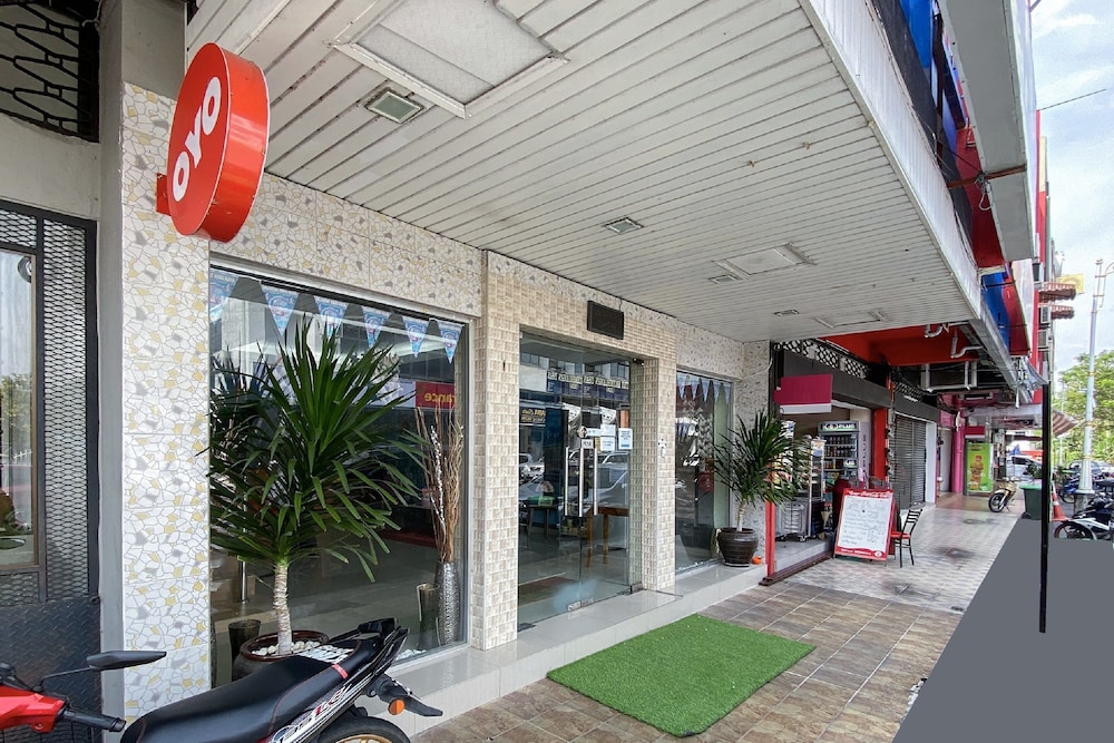 OYO 90039 Coop Hotel Kangar in KANGAR
