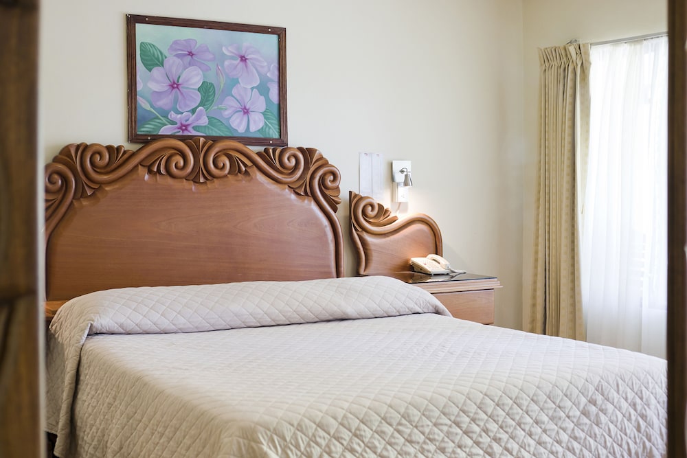 Hotel Boyeros 18/62
