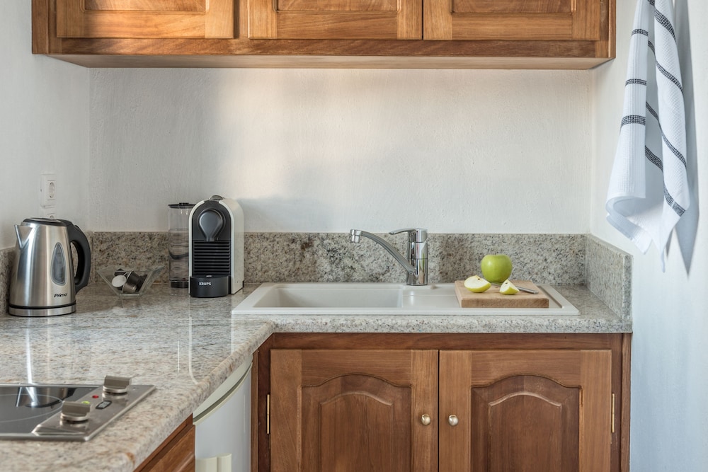 Chelidonia Luxury Suites - Adults Only 44/50
