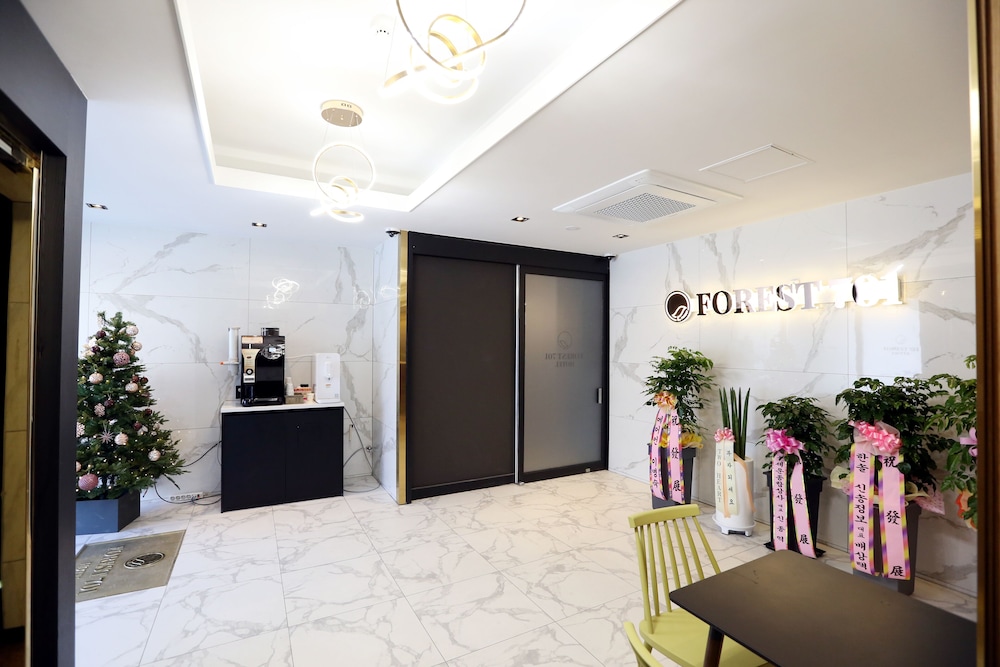 Hotel Forest 701 3/50