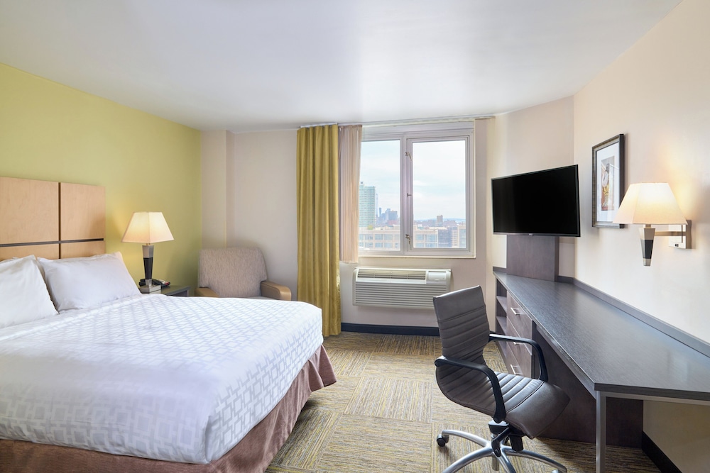 Candlewood Suites New York City- Times Square 12/50
