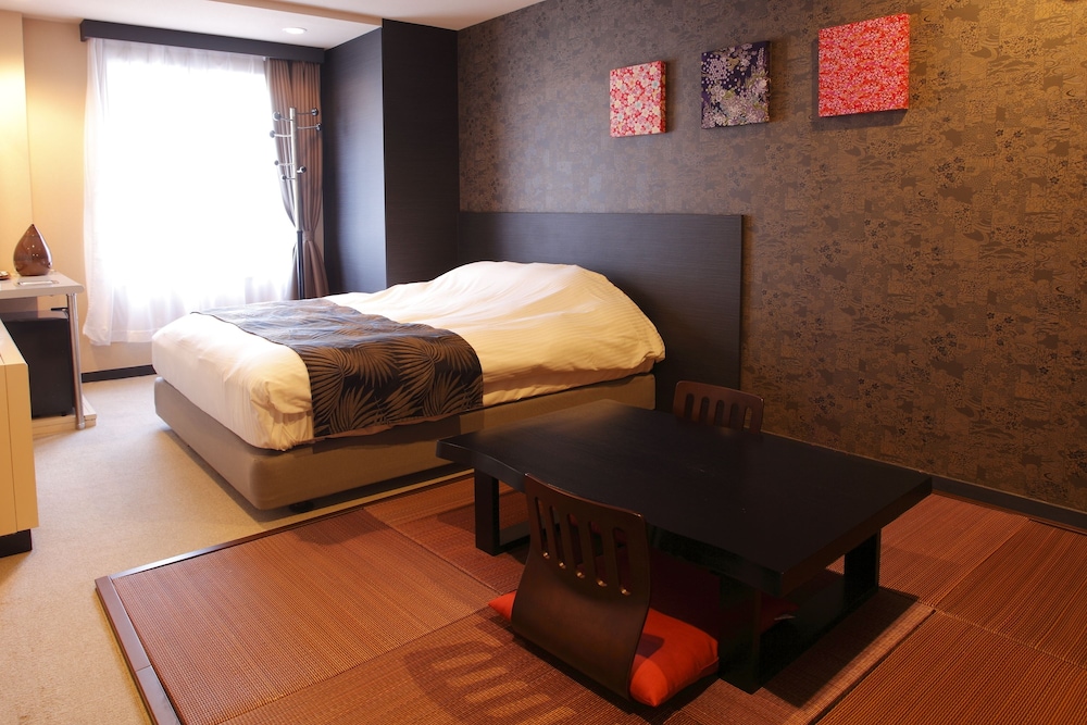 Hotel Anda Monogatari Ito 12/26