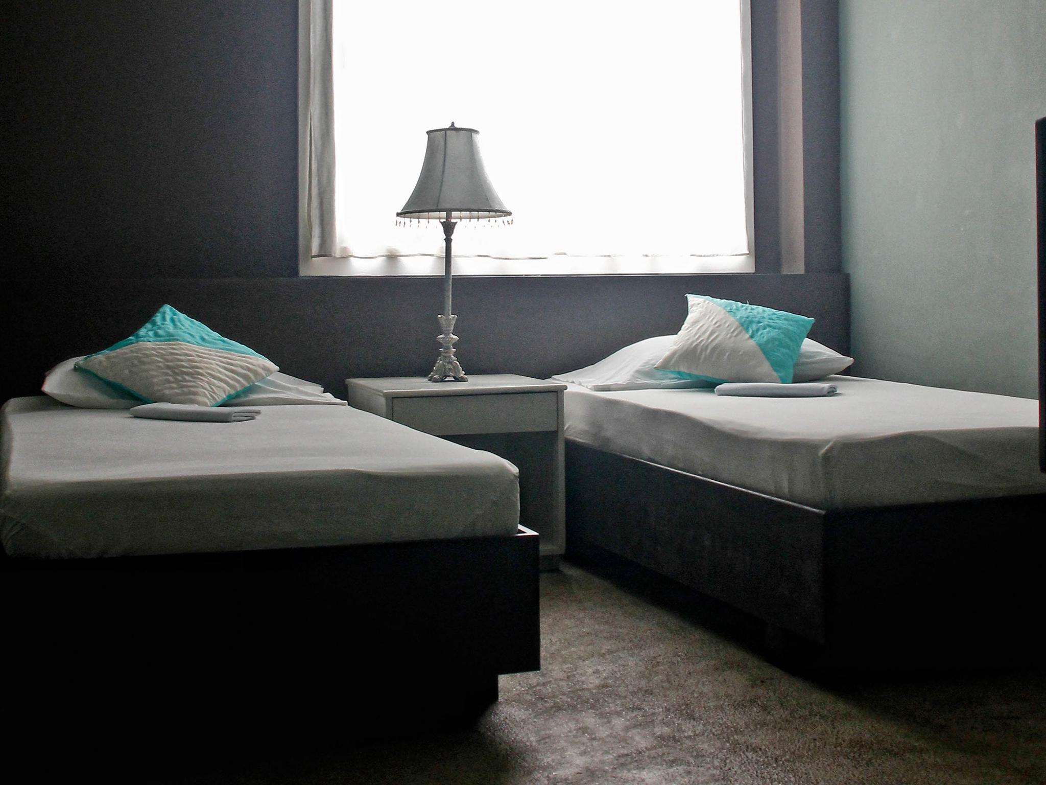 Room, Twin Beds, with Fan