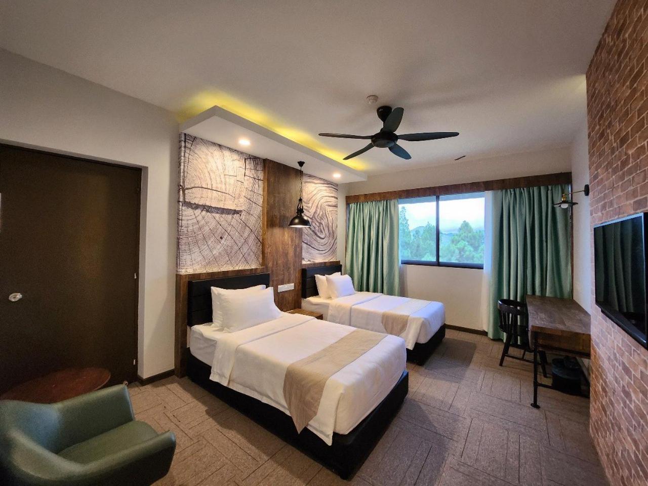 غرفة سوبيريور بسرير مزدوج أو سريرين منفصلين، Perkasa Hotel Mt Kinabalu 4/5