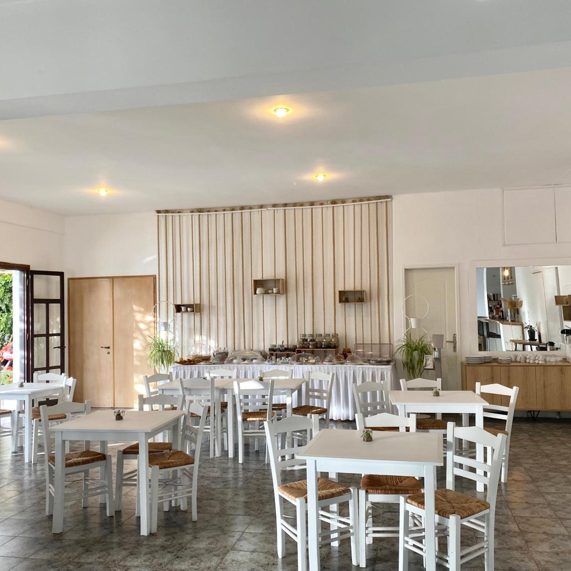 ASTERI(STAR)HOTEL 25/53