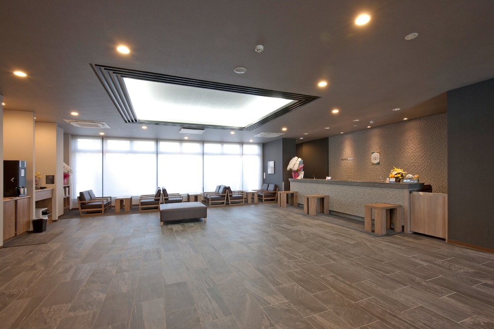 Hotel Route-Inn Yamagata South - in front of University Hospital 5/25