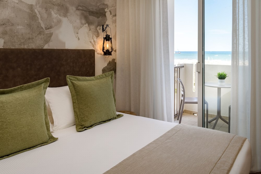 Litoraneo Suite Hotel 4/54