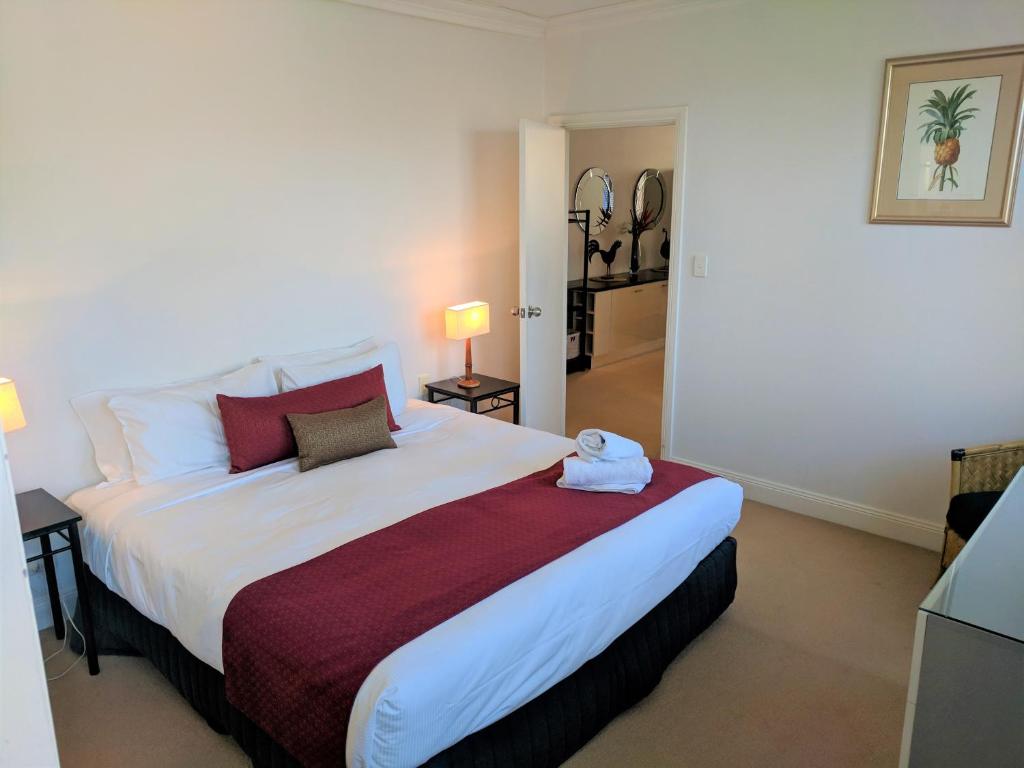 1 Bedroom, Apartment