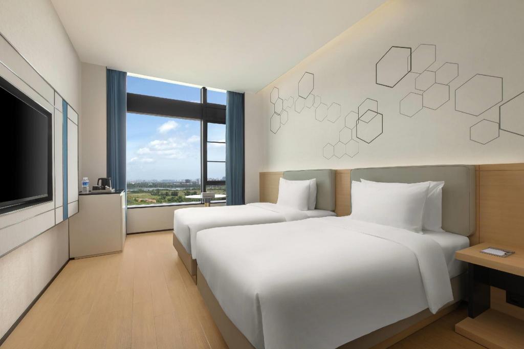 Microtel by Wyndham Haikou Meilan International Airport 16/27