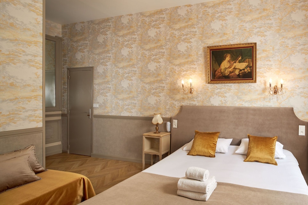 Hotel France Et De Guise 35/60