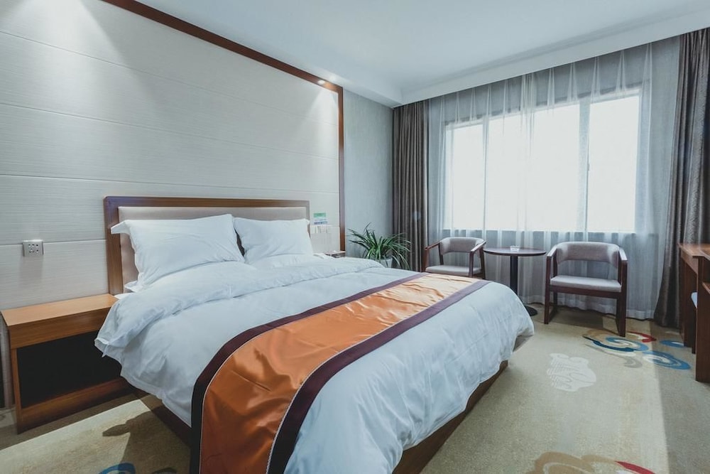 XI'AN HOTEL 9/50