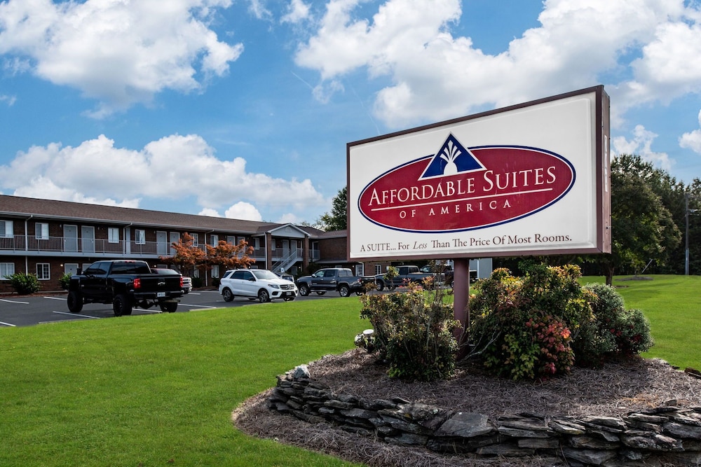 Affordable Suites Charlottesville 46/55