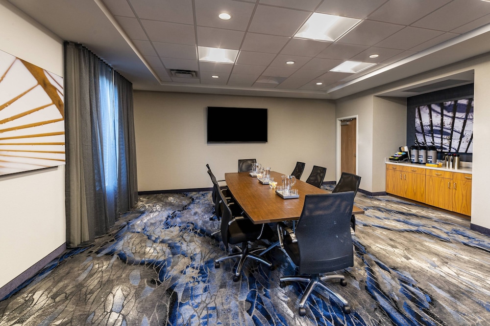 Fairfield Inn & Suites By Marriott Phoenix West/Tolleson 30/31