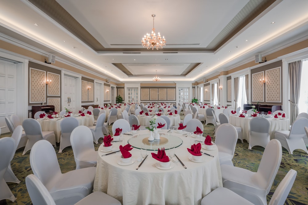 FLC LUXURY RESORT VINH PHUC 60/70