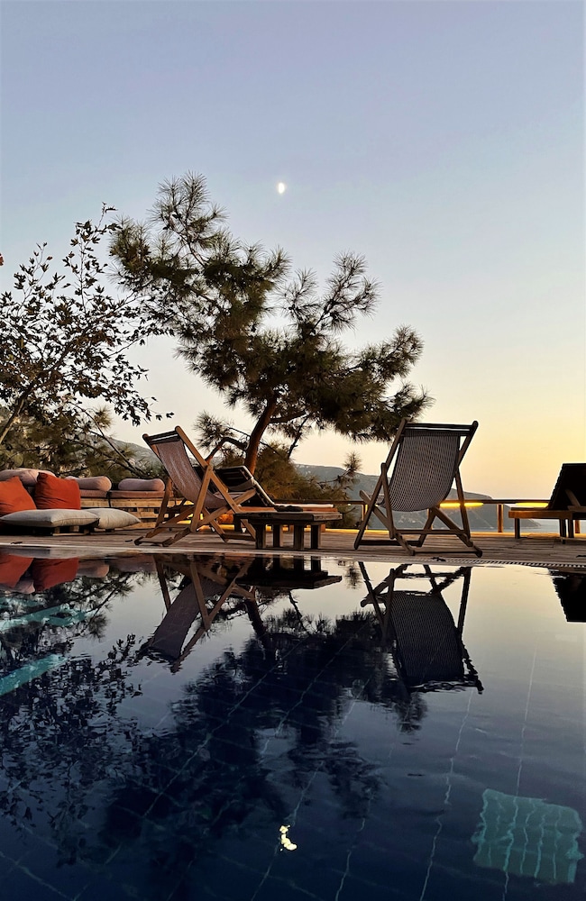 Deep Ocean Camping - Adults Only 12/38