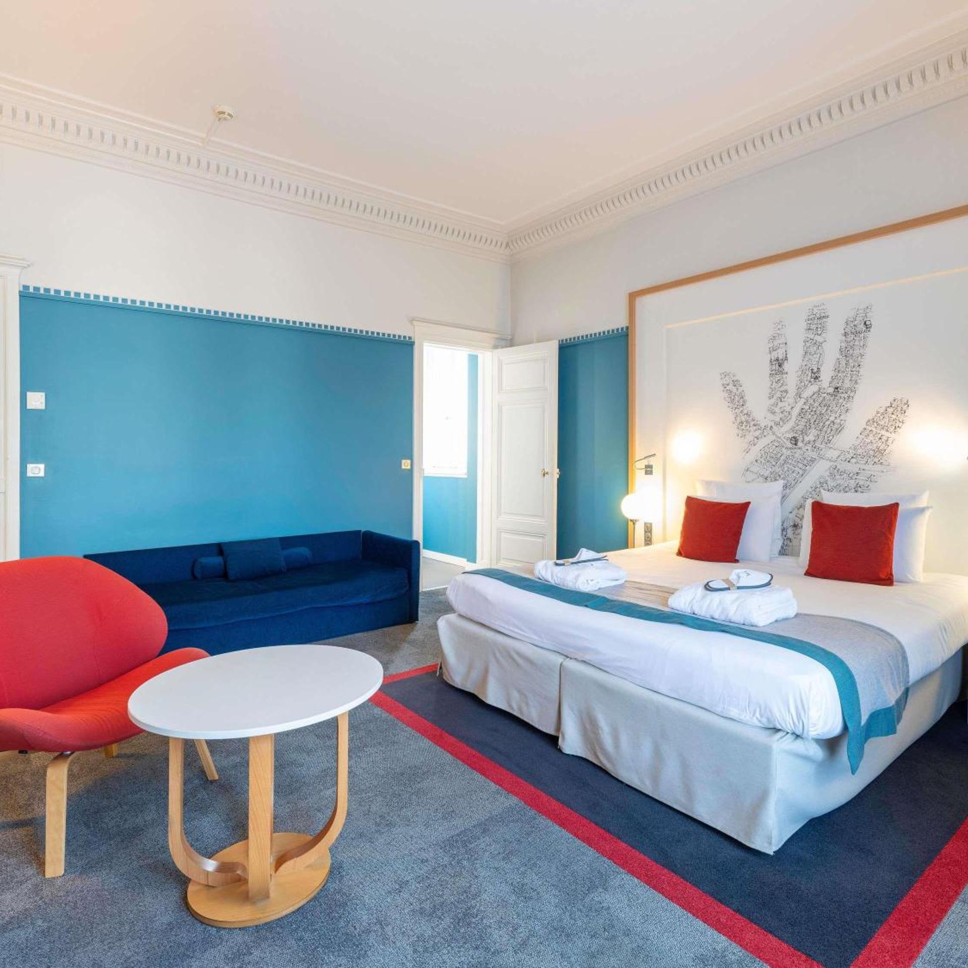 Privilege, 1 Double and 1 Single Bed, Sofa