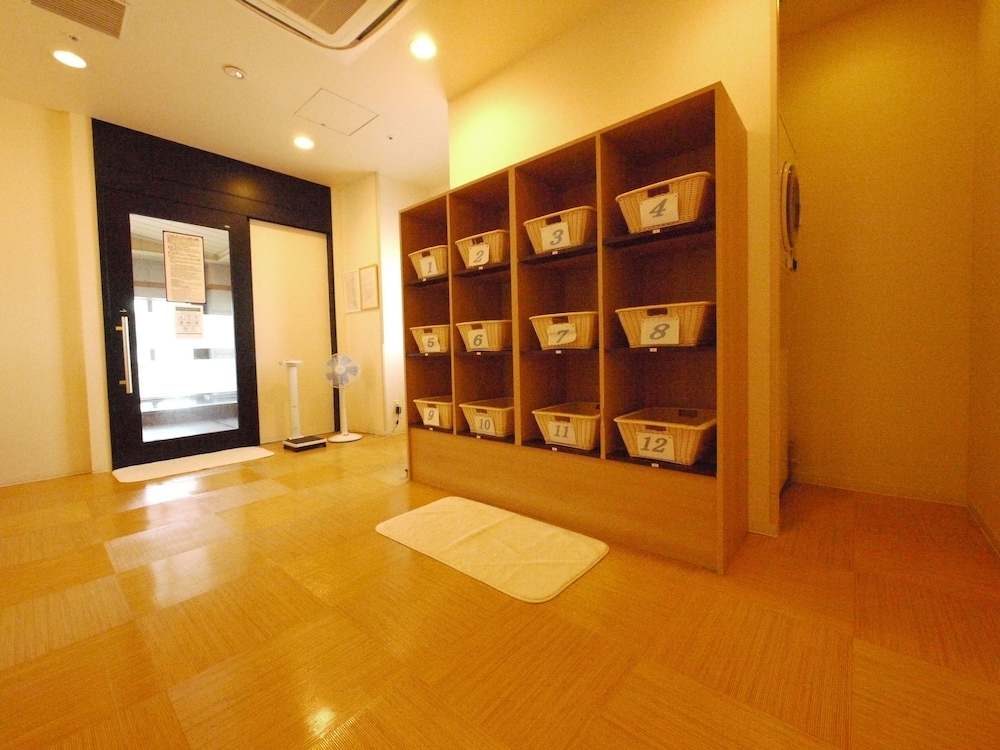Hotel Route-Inn Higashimuroran Ekimae 48/60
