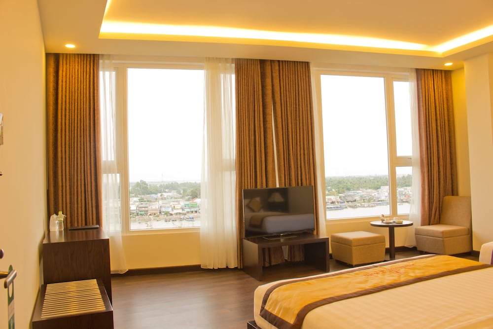 International Hotel 31/63