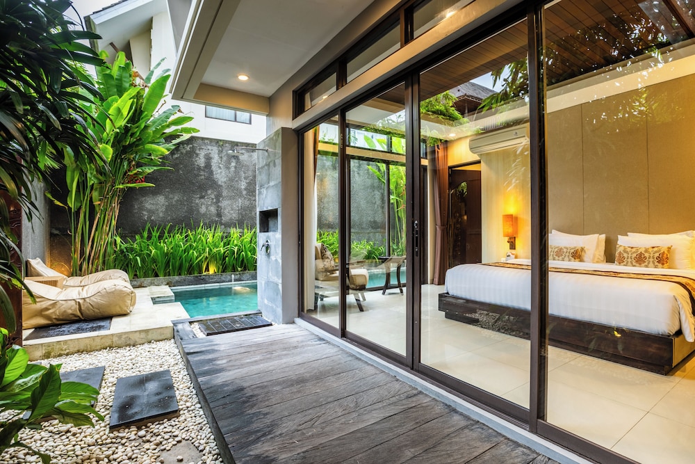 La Paradis Villas Pererenan 8/66