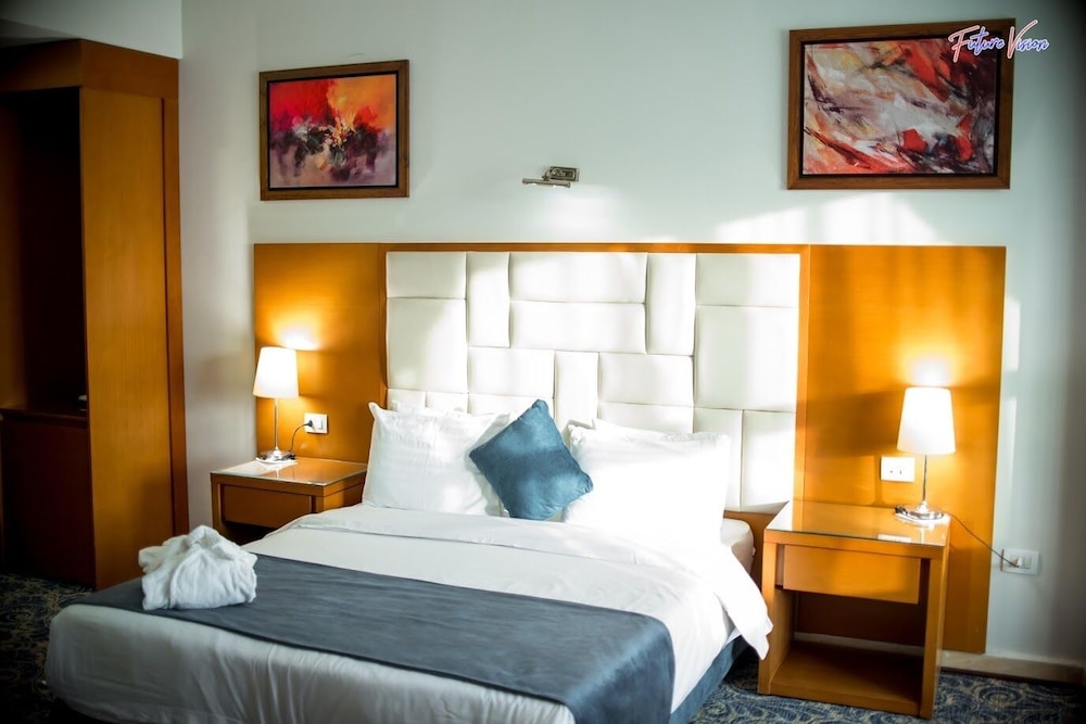 Rehana Plaza Hotel 5/42