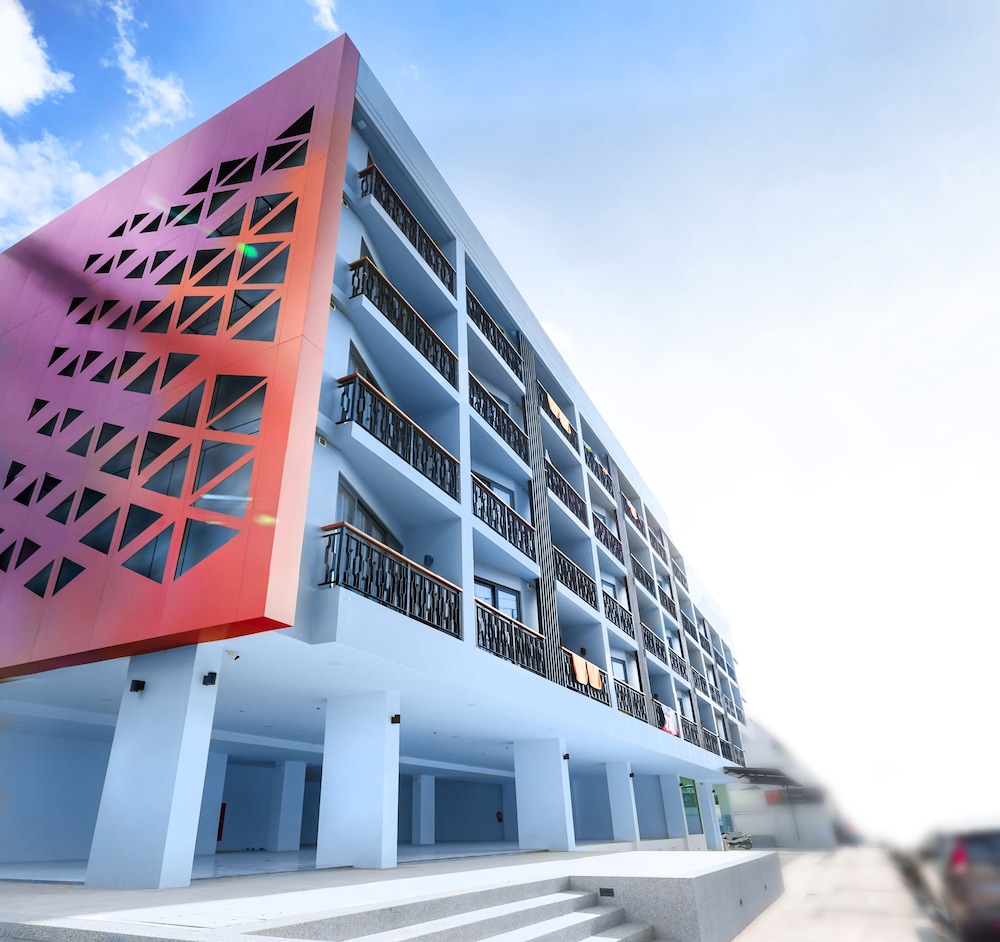 PHOENIX HOTEL KARON BEACH 1/50