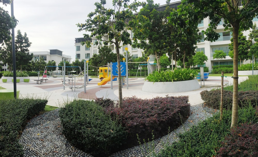Borneo Coastal Residence @ Imago Mall 40/49