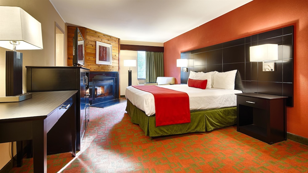 Best Western Plus Poconos Hotel 23/43