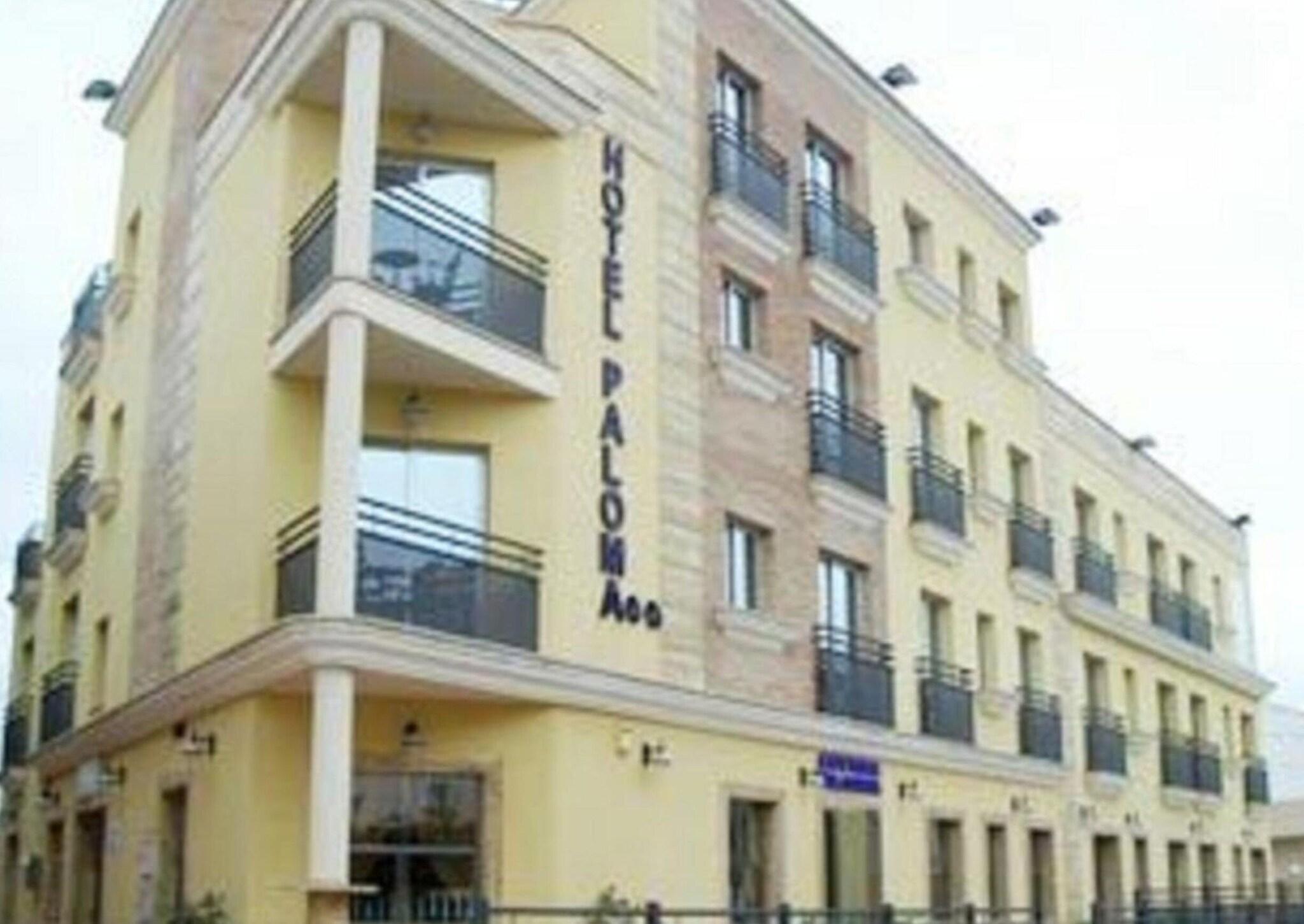 Hotel Paloma 8/59