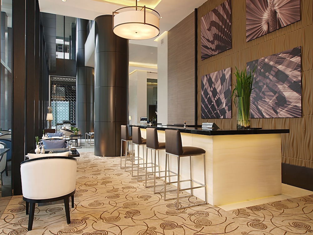 Seda Bonifacio Global City 7/48