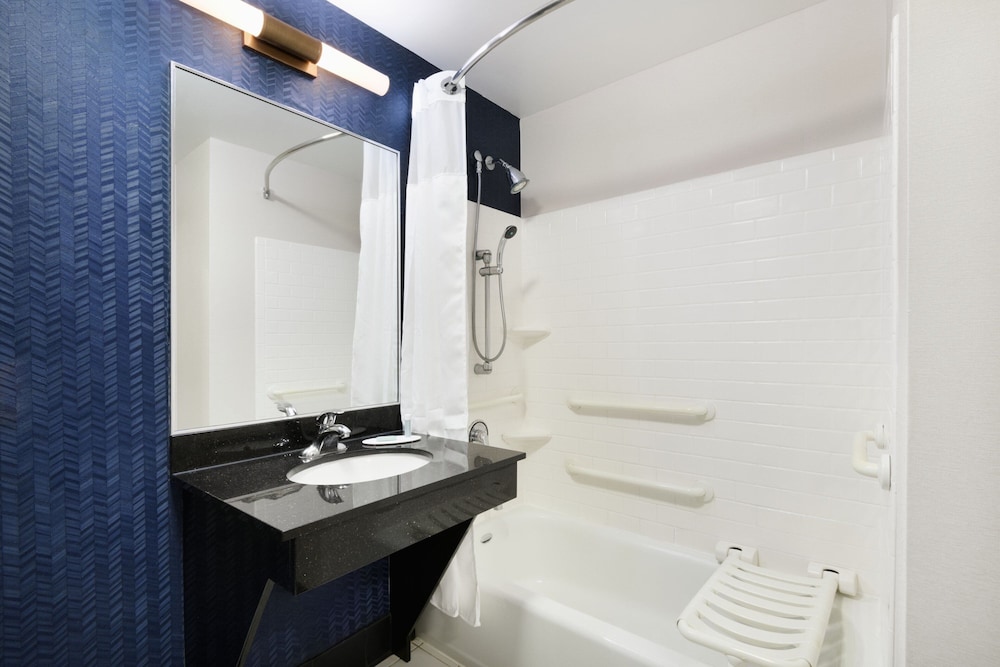 Fairfield Inn And Suites By Marriott Ft Pierce 47/50